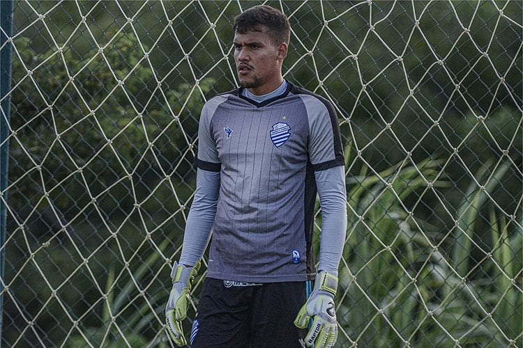 Matheus Mendes terá conversa com o Atlético para definir futuro da carreira