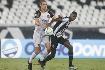 Botafogo perde para o Sport em casa e cai para a Série B pela terceira vez