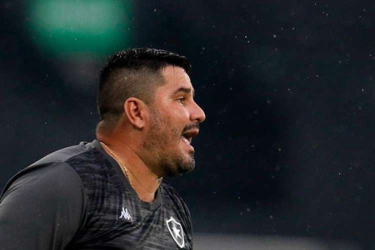 Botafogo demite o técnico Eduardo Barroca e o gerente Túlio Lustosa