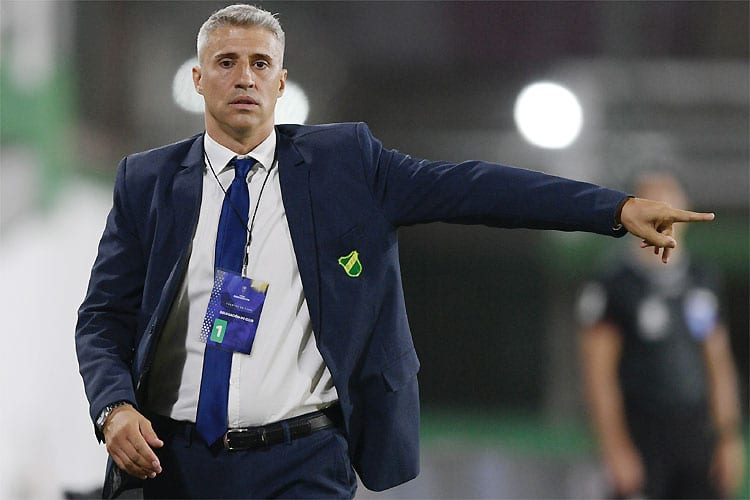 Crespo confirma conversa com São Paulo, Santos e Chile: ‘Não decidi nada’