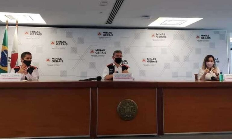 Governo de MG: população com mais de 60 anos será vacinada até abril