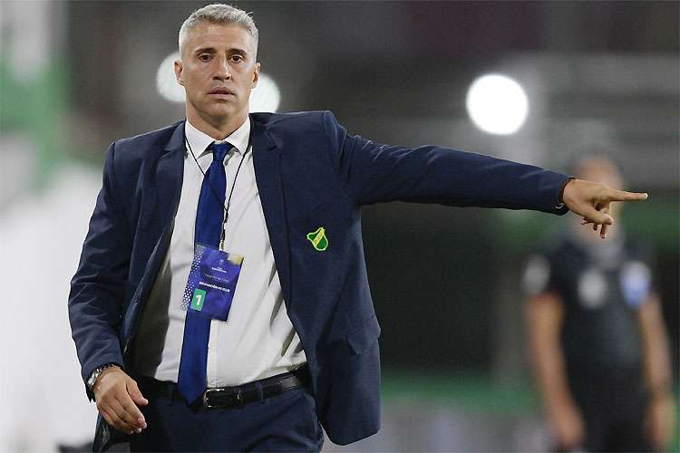 Novo treinador do São Paulo, Hernán Crespo chega ao Brasil nesta terça