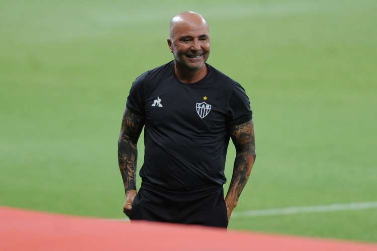 Perto da saída do Atlético, Sampaoli recebe proposta do Al-Hilal