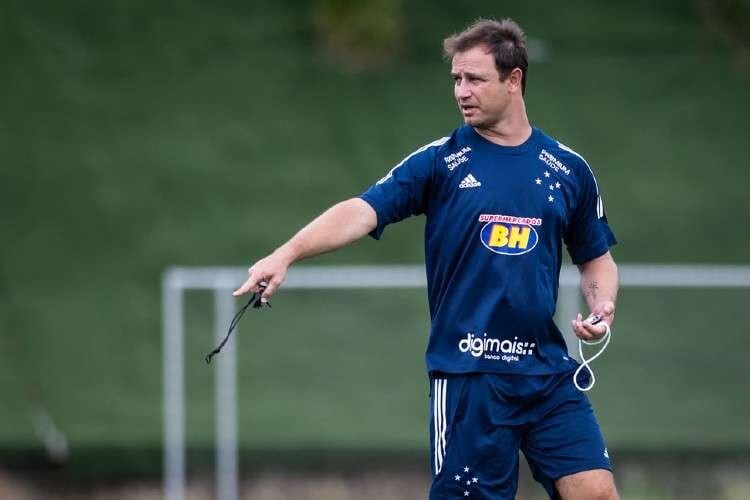 Você é Felipe Conceição: forme seu time ideal para a temporada do Cruzeiro