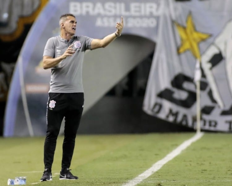 Mancini acredita em vaga na Libertadores e projeta mudanças no Corinthians