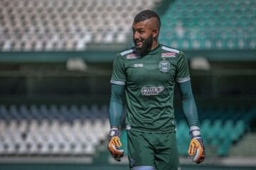 Mirassol anuncia contratação do goleiro Muralha, ex-Coritiba
