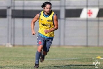 Benitez pode desfalcar o Vasco na ‘decisão’ diante do Corinthians