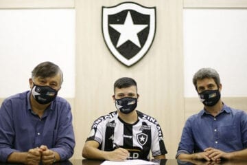 Botafogo anuncia contratação do atacante Ronald, primeiro reforço para 2021