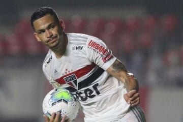 São Paulo visita o Botafogo em busca da vaga direta na Libertadores