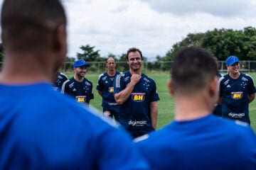 Com caras novas, Cruzeiro estreia no Mineiro diante do Uberlândia