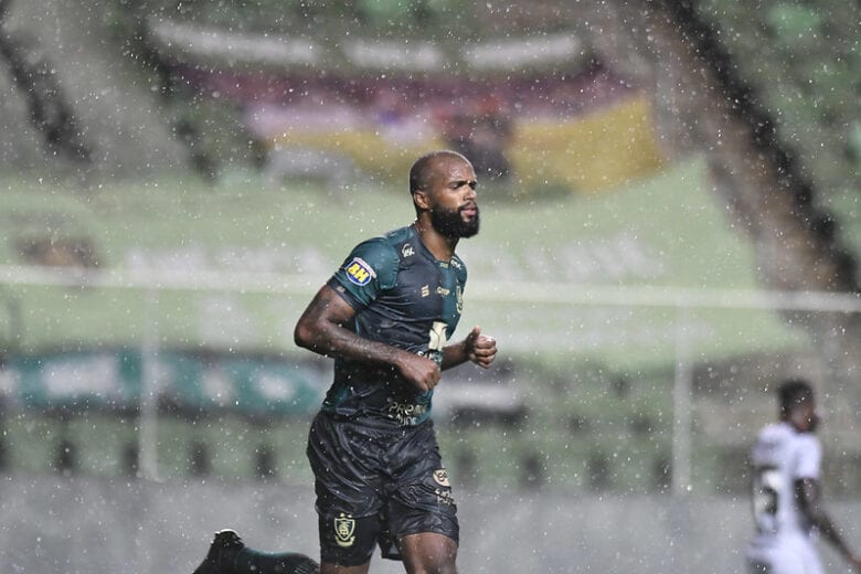 Messias vê América forte e coloca Lisca como melhor técnico do Brasil
