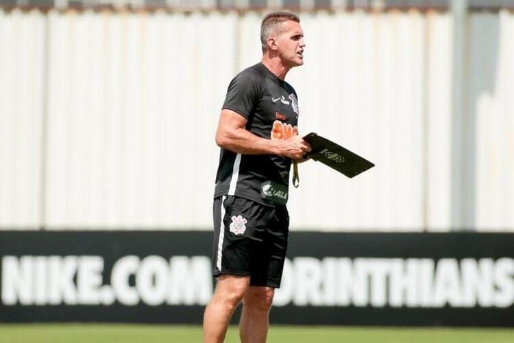 Contusões impedem Mancini de escalar Corinthians ‘ideal’ em Bragança