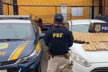 PRF apreende de 25kg de maconha em carro roubado na BR-267
