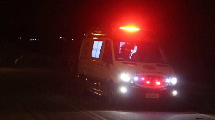 Homem é encontrado ensanguentado na rua Humberto Campos