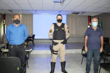 Agentes do Settran passam por curso de reciclagem em Monlevade