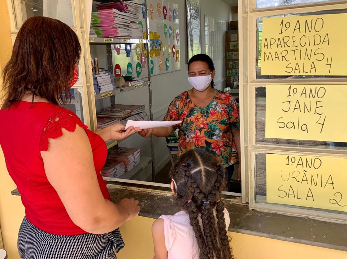 Apostilas para aulas remotas já estão disponíveis nas escolas municipais de Itabira