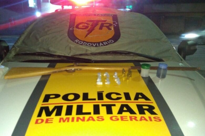 Polícia Rodoviária apreende drogas, munições e armas em Itabira