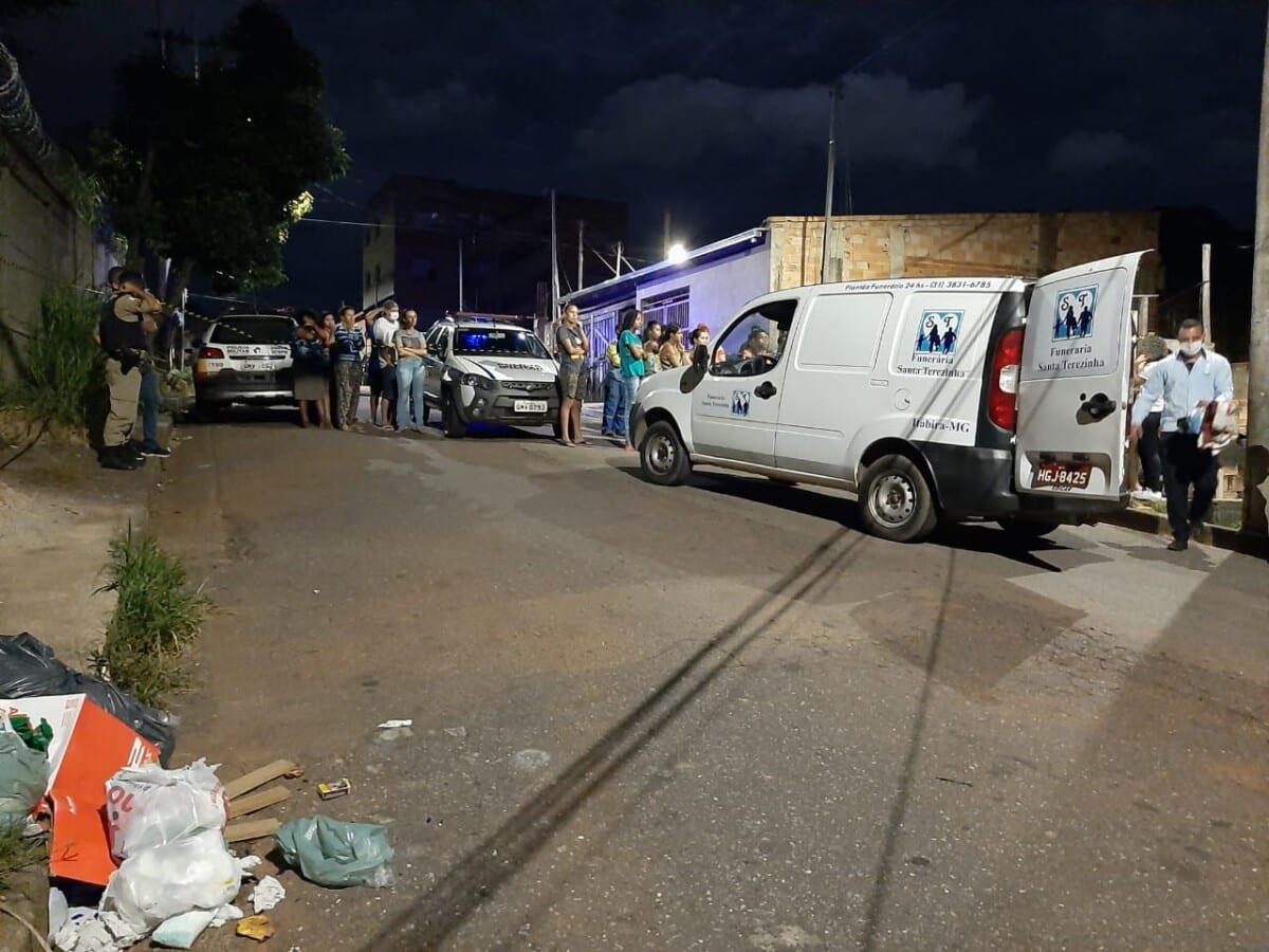Homicídio – Perícia constata pelo menos dez perfurações no corpo