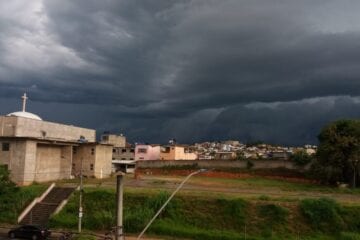 “Agora a chuva é temporal e todo céu vai desabar”; confira a previsão do tempo