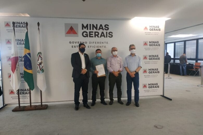 Cobrando recursos para Monlevade, prefeito e vice participam de reunião com Zema