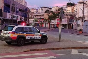 Homem se passa por cliente para assaltar loja Boticário em Itabira