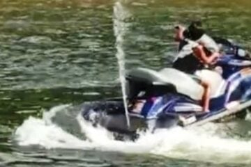 Criança é flagrada pilotando Jet Ski em alta velocidade no litoral de SP; veja o vídeo