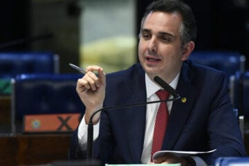 CPI da Covid: Pacheco nega adiar funcionamento para outubro