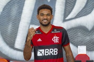 Ex-Cruzeiro, Bruno Viana fica de fora da estreia do Fla no Carioca