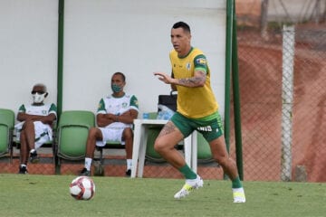 América revela mais três casos de COVID-19 no grupo profissional