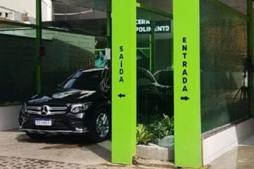 Homem é preso ao instalar câmeras em banheiro feminino de lava-jato