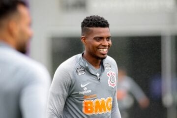 Corinthians quer renovar, mas Jemerson, alvo do Atlético, deve sair