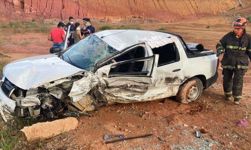 Bebê sofre traumatismo craniano em acidente com dois veículos em Minas