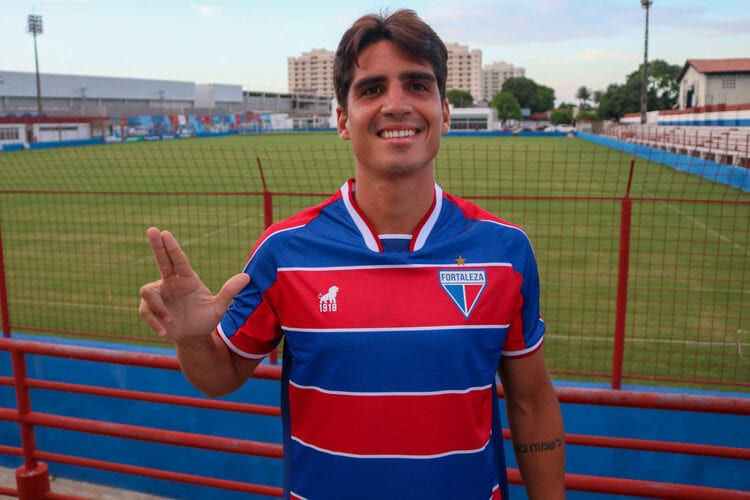 Fortaleza confirma contratação de Gustavo Blanco, emprestado pelo Atlético