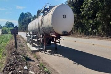 Risco de explosão em carreta causa lentidão em rodovia perto de Itaúna
