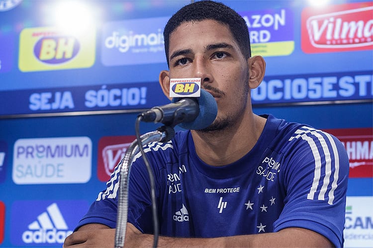 Cruzeiro estende repouso de atacante Zé Eduardo devido a alteração cardíaca