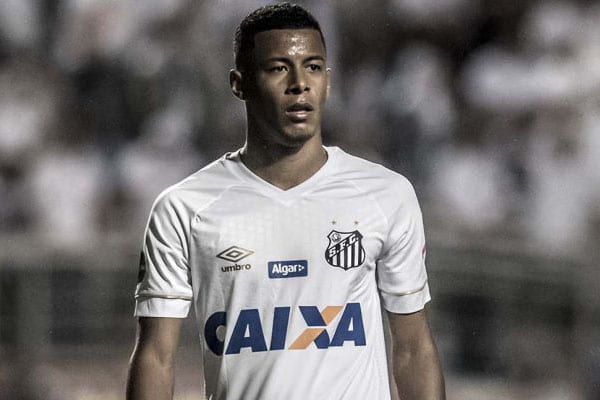 Arthur Gomes, do Santos, recusa oferta de empréstimo da Ponte Preta