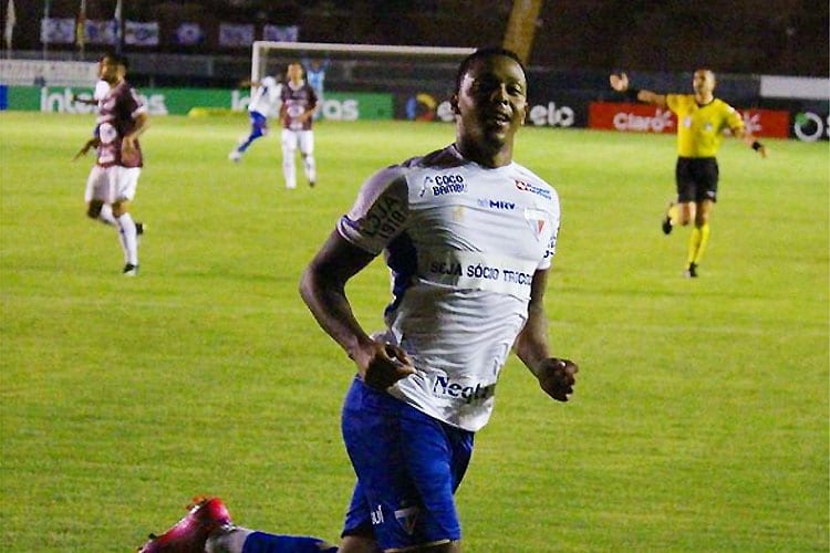 Fortaleza, Remo e Joinville derrubam gaúchos na Copa do Brasil