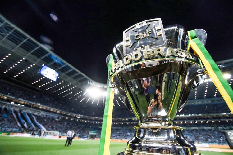 Por premiação, clubes estão aliados com federações e não querem parar