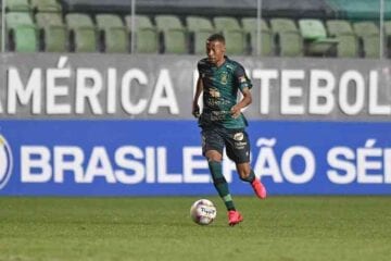Com Ademir na mira do Palmeiras, Lisca crê em ‘venda acelerada’