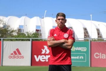 Inter anuncia contratação da joia chilena Carlos Palácios