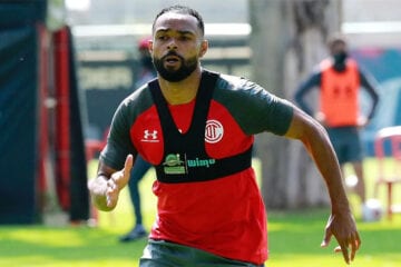 William é aprovado nos exames e deve assinar com o São Paulo nesta terça