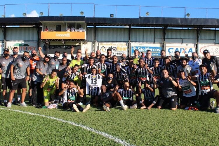 Só Loco Abreu sai: Athletic mantém planejamento mesmo com parada do Mineiro