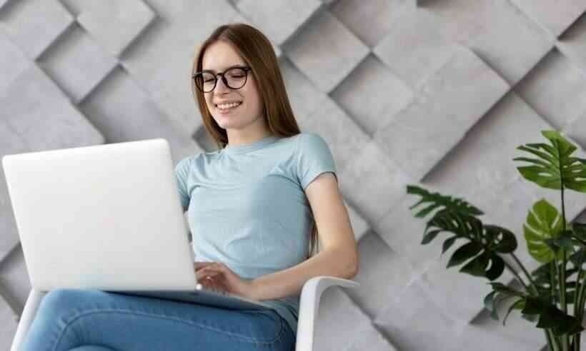 Programa Becas Santander Languages English oferece cinco mil bolsas para curso de Inglês
