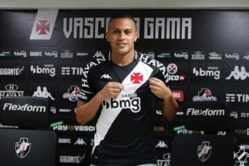 Léo Jabá é apresentado e promete muito empenho para orgulhar o pai vascaíno