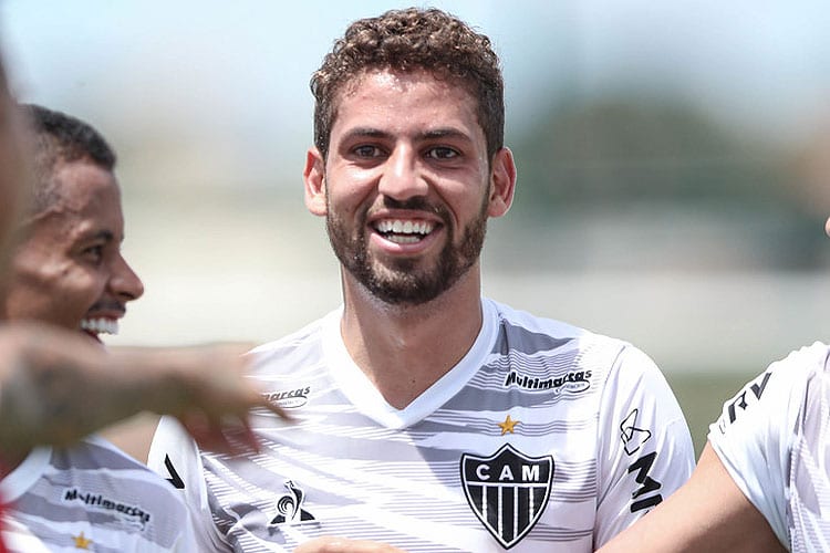 Atlético renova o contrato do zagueiro Gabriel até o fim de 2023