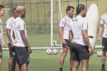 Platinado e tranças: Keno e Hulk mudam de visual no Atlético