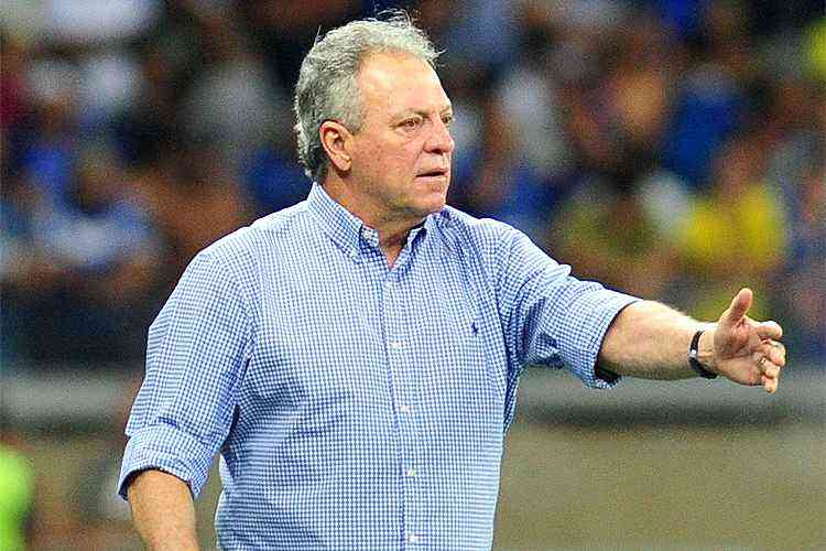 Abel Braga volta a lamentar vice do Brasileiro com Inter: ‘Teve sacanagem’