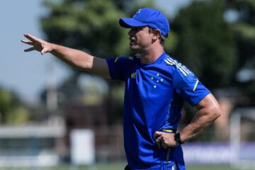 Felipe Conceição sobre reforços no Cruzeiro: ‘Não temos margem para erro’