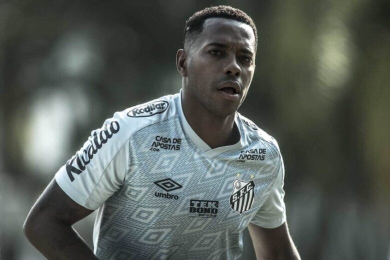Juíza italiana cita “particular desprezo” de Robinho por vítima de estupro e mantém pena de prisão