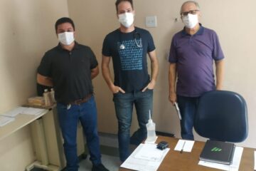 Prefeito e vice de Monlevade visitam o Centro de Referência de Covid-19